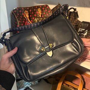 GUCCI vintage navy Leather Bag